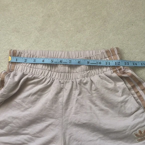 LIMITED EDITION Adidas Pink Cotton Shorts with Rose gold details - Picture 4 of 8